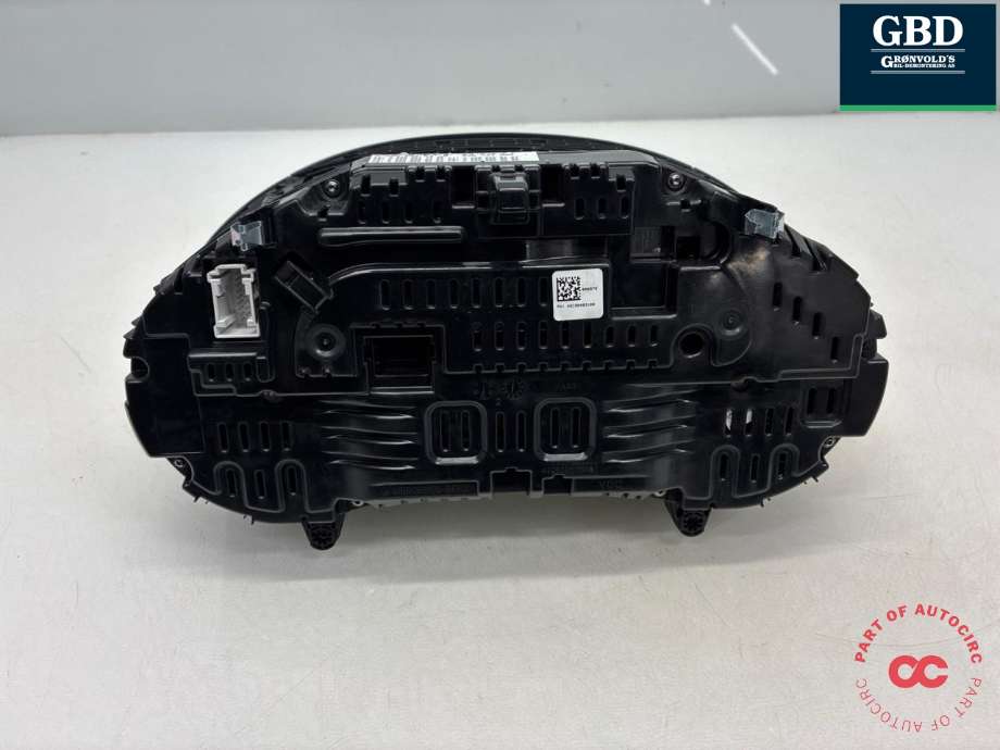 Instrumentpanel til Mercedes C-Klasse 2014-2018 (Fase 1) (W205) (W205) (A 205 900 23 18|ZGS 001 Q03|)