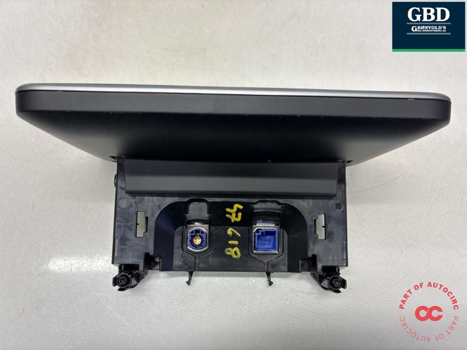 Bilstereo navigasjon skjerm til Mercedes C-Klasse 2014-2018 (Fase 1) (W205) (W205) (BOSCH|A 205 900 41 13|A 205 900 41 13 80|A 205 902 69 02)