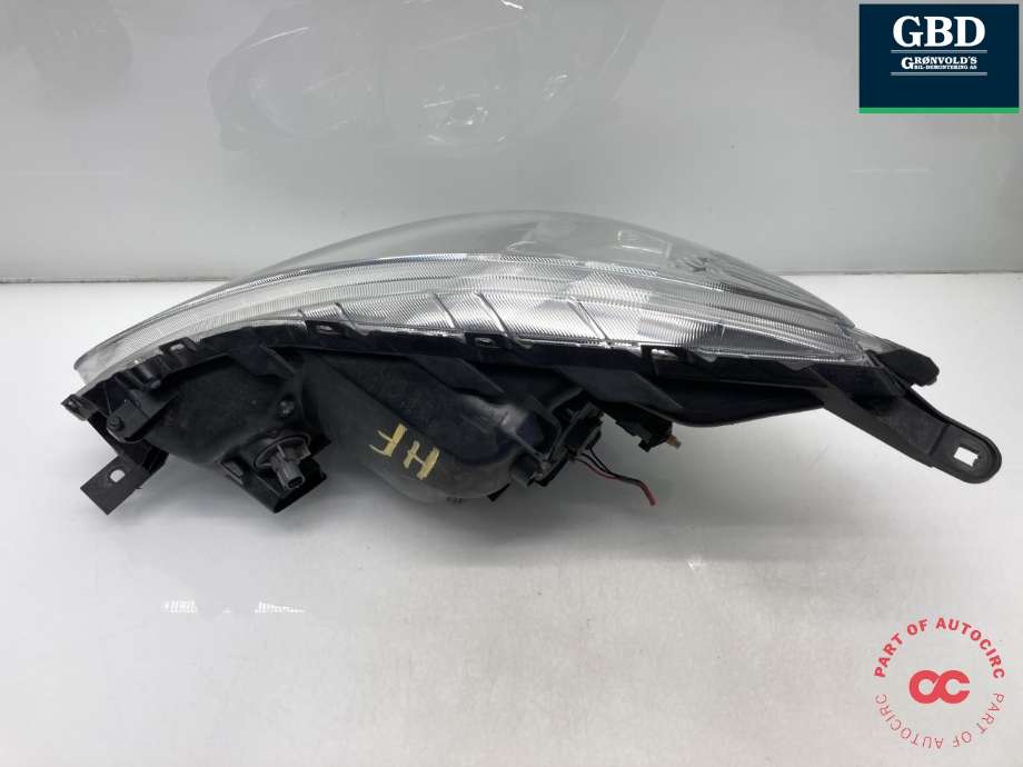 Frontlykt høyre halogen til Mitsubishi Space Star 2013-->> (Type II) (8301C194|)