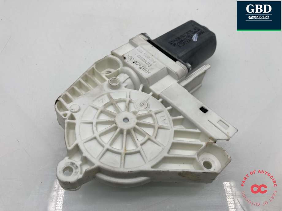 Ruteheis, kun motor, høyre foran til Audi Q3 2011-2014 (Type I, Fase 1)  (8K0 959 802 B|)
