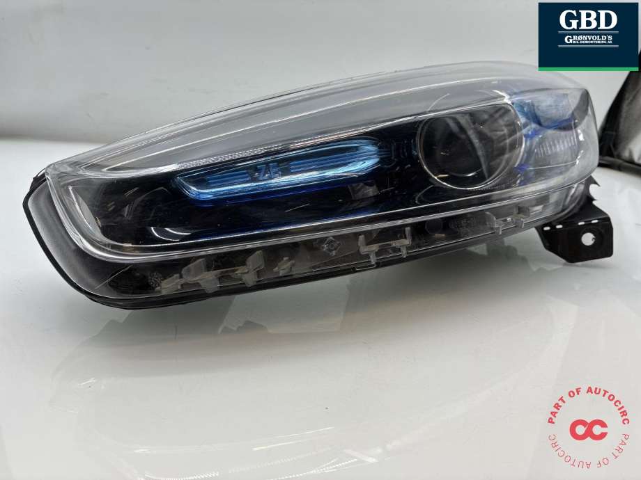 Frontlykt venstre halogen til Renault Zoe 2013-2019 (Fase 1) (260609522R|260605036R|1EL 010 912-01)
