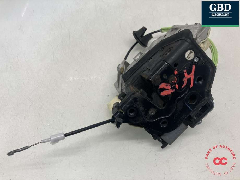 Låsekasse høyre foran til Audi TT 2006-2014 (Type II)  (8J1 837 016 A|)