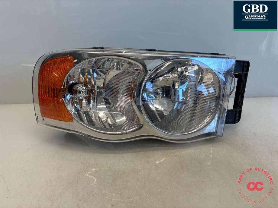 Frontlykt høyre halogen til Dodge Ram, 2003-2008 (Type III)  (55077120AB)