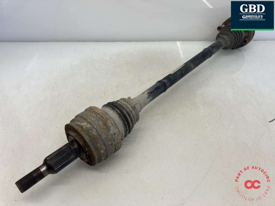 Drivaksel høyre bak, diesel/automat til VW Transporter / Caravelle 2009-2015 (Fase 2) (T5) (T5) (7E0 501 202 A|7E0 501 202|7E0 501 202 X)