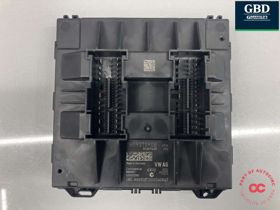 Styreenhet comfort (BCM) til VW Transporter / Caravelle 2009-2015 (Fase 2) (T5) (T5) (CONTINENTAL|7E0 937 090    Z2C|7H0 937 090 B  Z3A|A2C82235100)