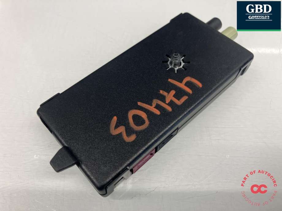 Antenne forsterker til BMW X5 2013-2018 (F15) (F15) (65 20 9 334 691|928708)