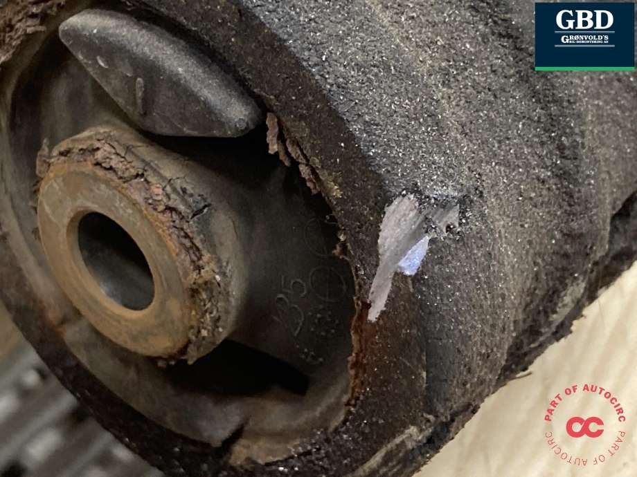 Kardang klokke foran til Suzuki Grand Vitara 2005-2015 (Type III)  (27450-66JV0-000|)
