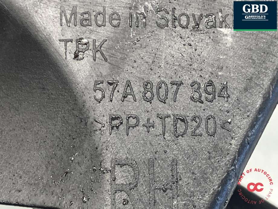 Støtfanger bak feste til Škoda Karoq 2017-->>  (57A 807 378|57A 807 394|)