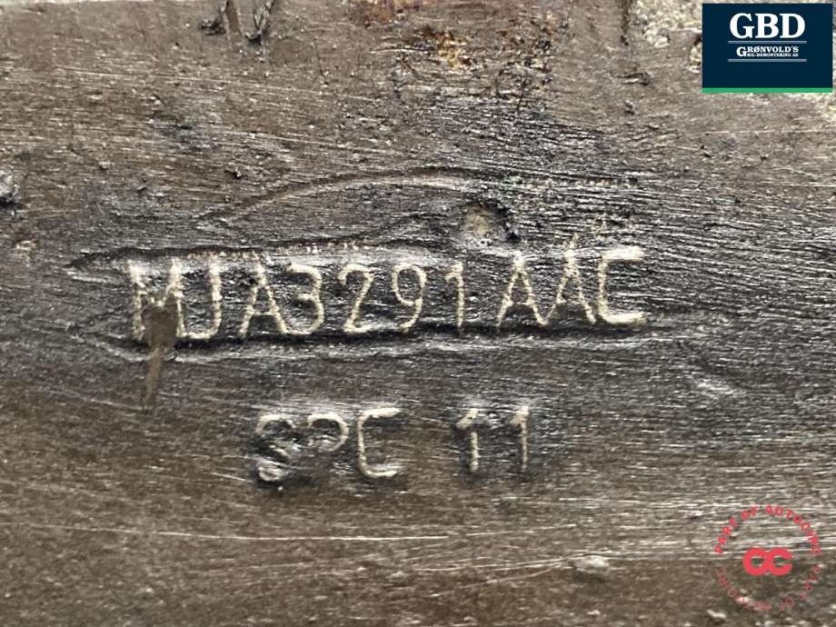 Hjulspindel venstre bak til Jaguar XJ X308 1998-2002  (MJA3291AA|)