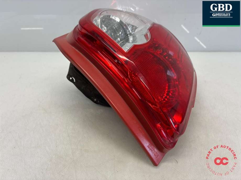 Baklykt høyre til Toyota Auris 2010-2012 (Type I, Fase 2) (8155102540|)