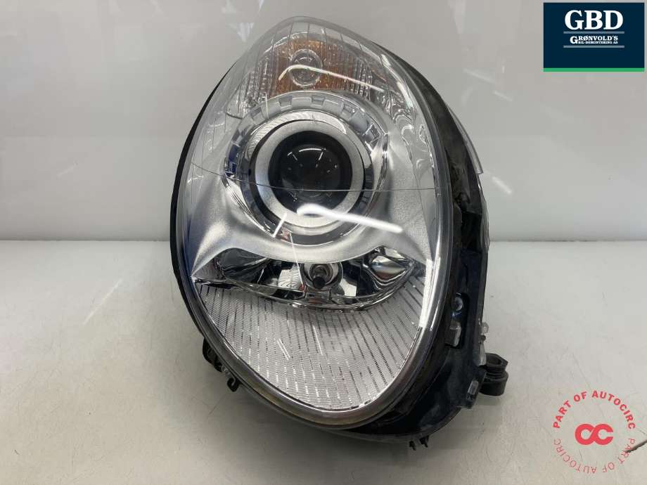Frontlykt høyre xenon til Mercedes R-Klasse 2006-2013 (W251) (W251) (HELLA|A 251 820 22 61|A 251 820 14 61|1ZL 263 037-32)