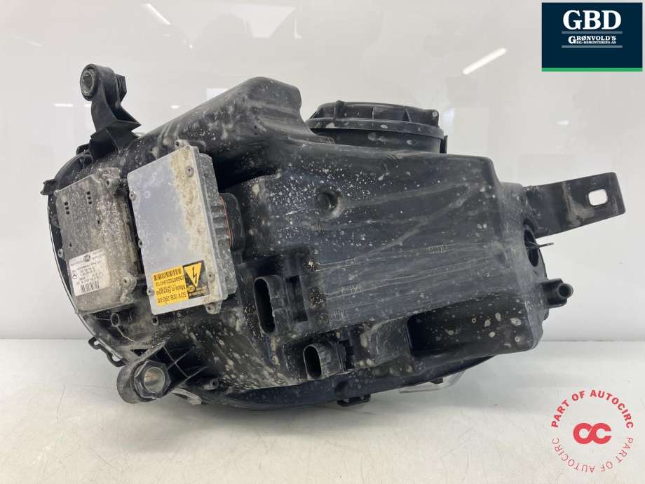 Frontlykt høyre xenon til Mercedes R-Klasse 2006-2013 (W251) (W251) (HELLA|A 251 820 22 61|A 251 820 14 61|1ZL 263 037-32)