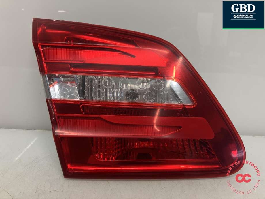 Baklykt venstre indre til Mercedes B-Klasse 2011-2018 (W246) (W246) (A 246 906 63 00|607701|)