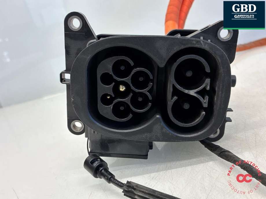 Batterilader inntak/luke til Ford Capri 2024-->> (2795653|VWR2KA-14B308-KA|11N 971 531 C)