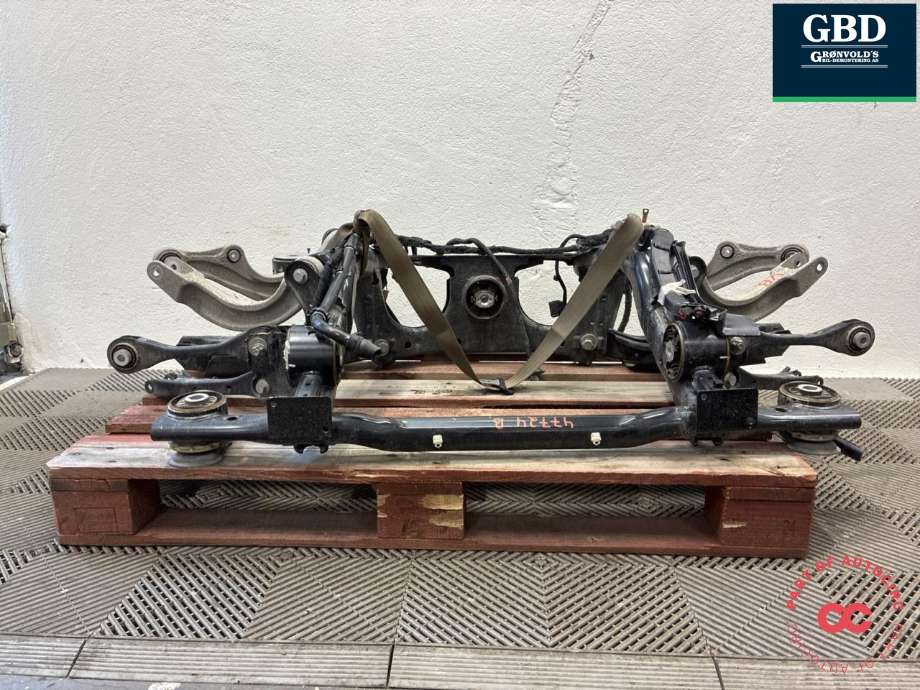 Travers bak til Ford Capri 2024-->> (2782088|VWR2KA-5K067-HA|1EA 5Ø5 235 BQ)