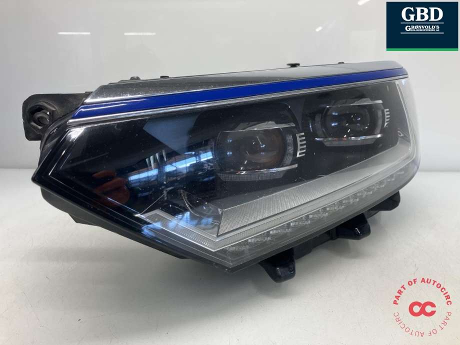 Frontlykt venstre full-LED til VW Passat 2015-2019 (Fase 1) (B8) (B8) (VALEO|3G1 941 113 A|3G1 941 081 F|90136118)
