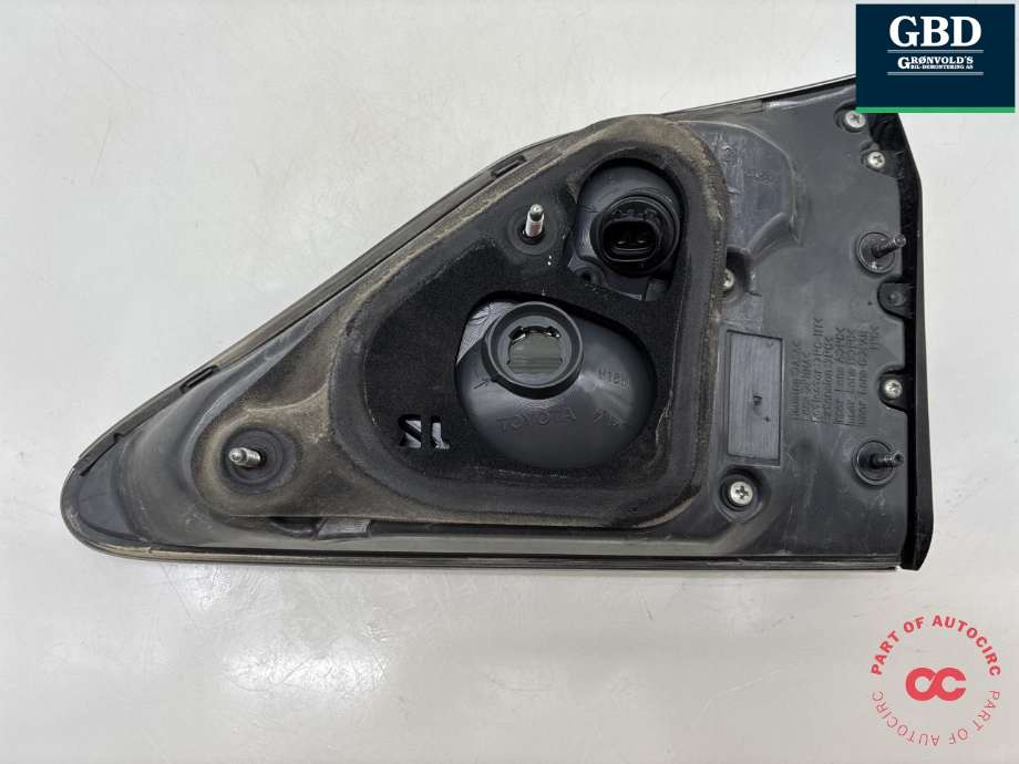 Baklykt venstre indre til Lexus RX 2009-2015 (Type III) (AL10) (AL10) (8159148120|)