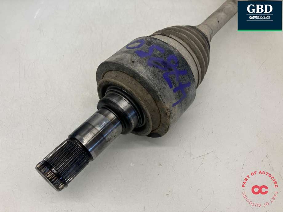 Drivaksel venstre foran, diesel/automat til Mercedes R-Klasse 2006-2013 (W251) (W251) (A 251 330 21 01|A 251 330 17 01|)
