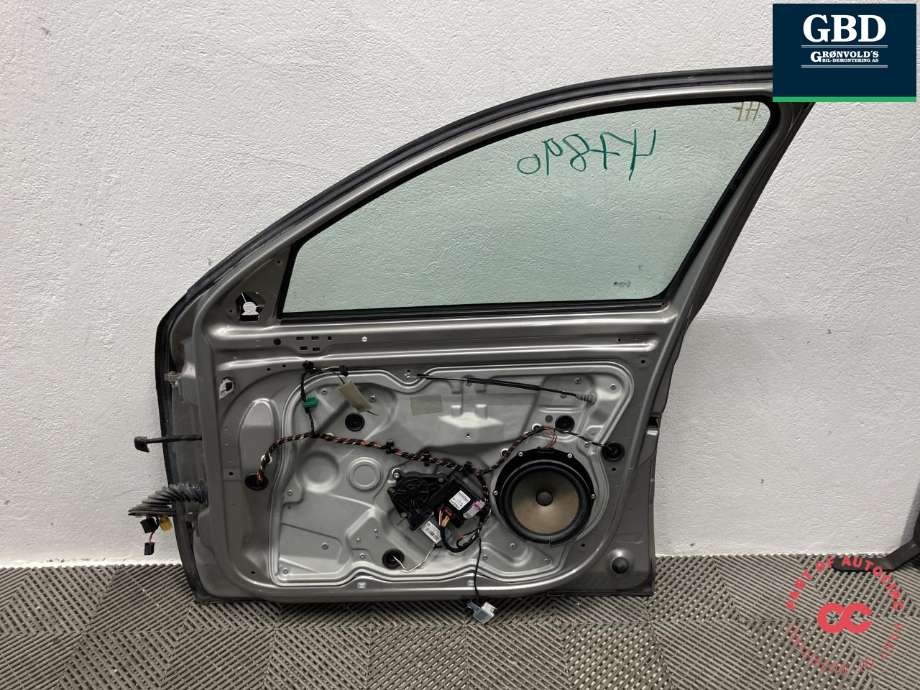 Dør høyre foran til Škoda Octavia 2009-2013 (Type II, Fase 2) (5E0 831 052|)