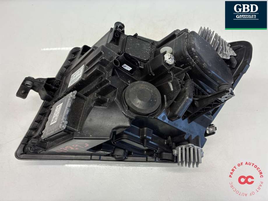 Frontlykt høyre full-LED til VW Crafter 2016-->> (Type II) (7C1 941 774 C|7C1 941 774 B|)