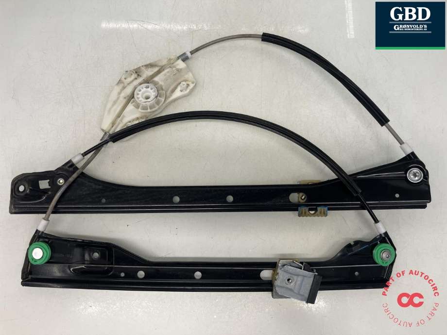 Ruteheis høyre foran til VW Golf, Plus/Cross 2009-2013 (Fase 2) (5K0959702G|)