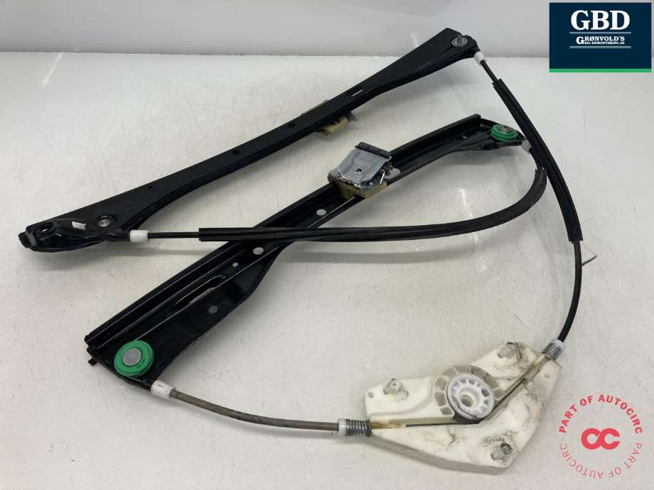 Ruteheis venstre foran til VW Golf, Plus/Cross 2009-2013 (Fase 2) (5M0 837 461|)