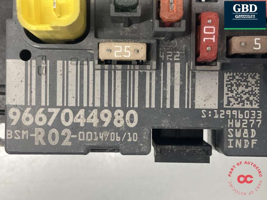 Sikringsboks motorrom til Peugeot RCZ 2010-2015  (|9667044980)