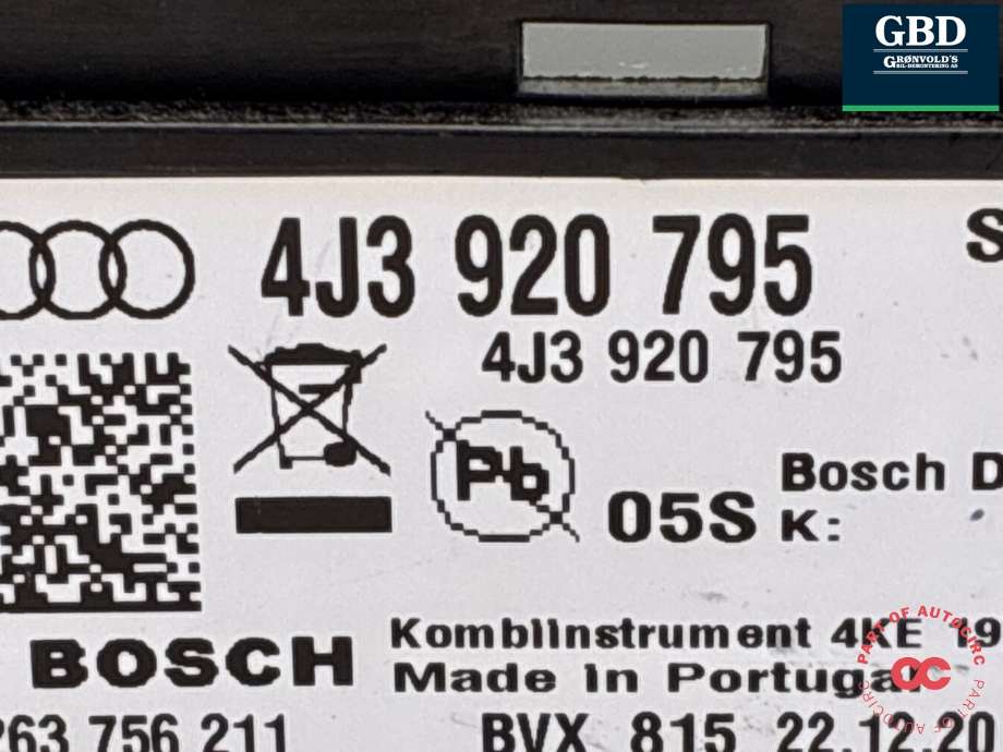 Instrumentpanel til Audi e-tron GT 2021-->>  (4J3 920 795|)