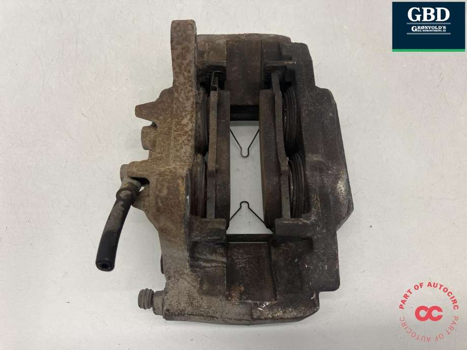 Bremsecaliper høyre foran til Mitsubishi Pajero 2007-2016 (Type IV, Fase 1)  (4605B706|)