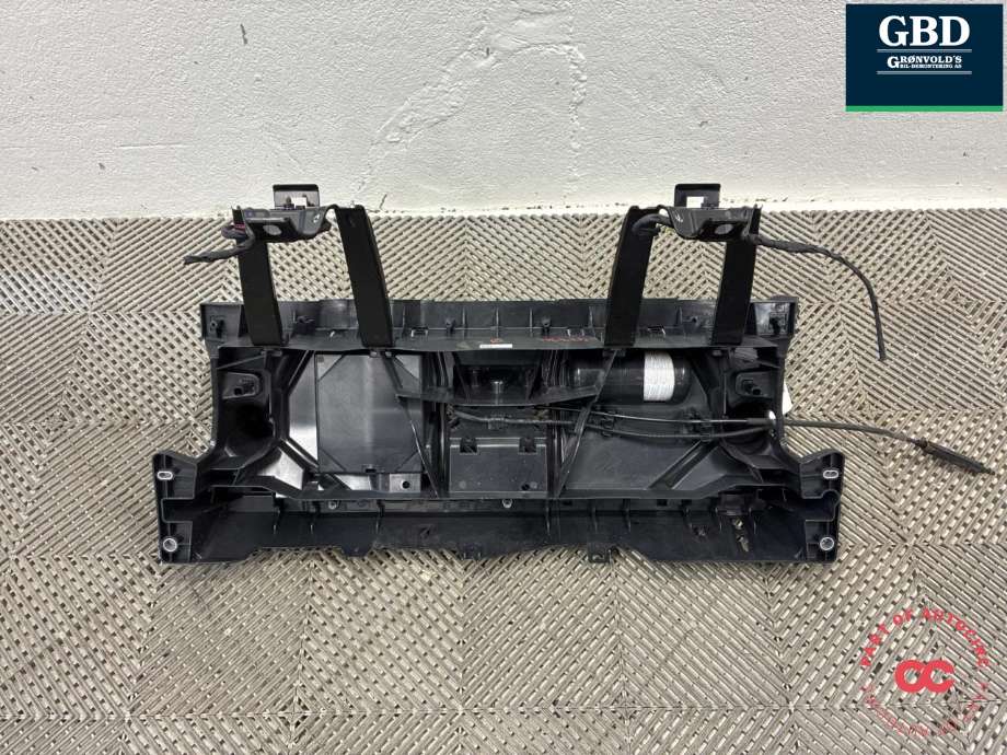 Frontplate øvre til Ford Capri 2024-->>  (|R2KB 8B041AH)