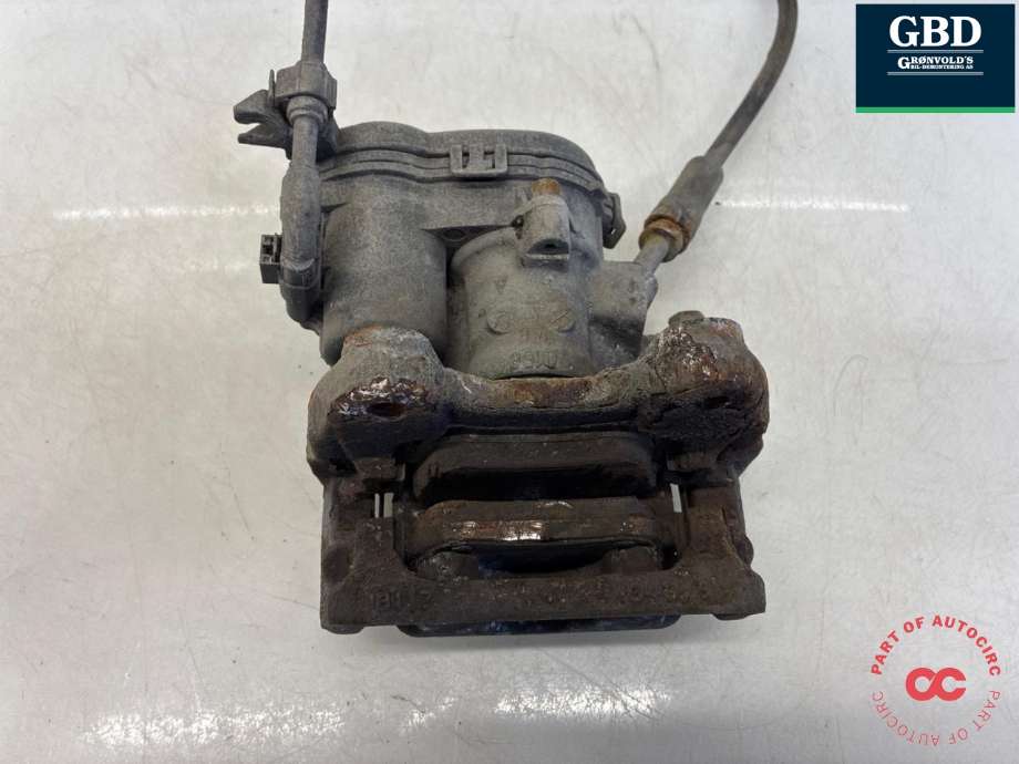 Bremsecaliper høyre bak, elektrisk til Mercedes CLA 2013-2019 (C117) (C117) (A 000 423 24 81|)