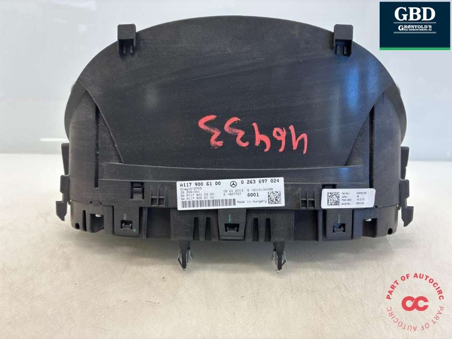 Instrumentpanel til Mercedes CLA 2013-2019 (C117) (C117) (A 117 900 73 01|A 117 900 61 00|)