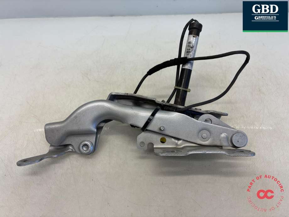 Panserhengsler til Mercedes CLA 2013-2019 (C117) (C117) (A 117 880 02 28|A 117 906 1000 Q02|)