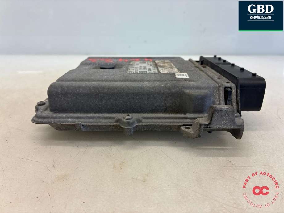 Styreenhet motor til Mercedes CLA 2013-2019 (C117) (C117) (A 270 900 09 00|)