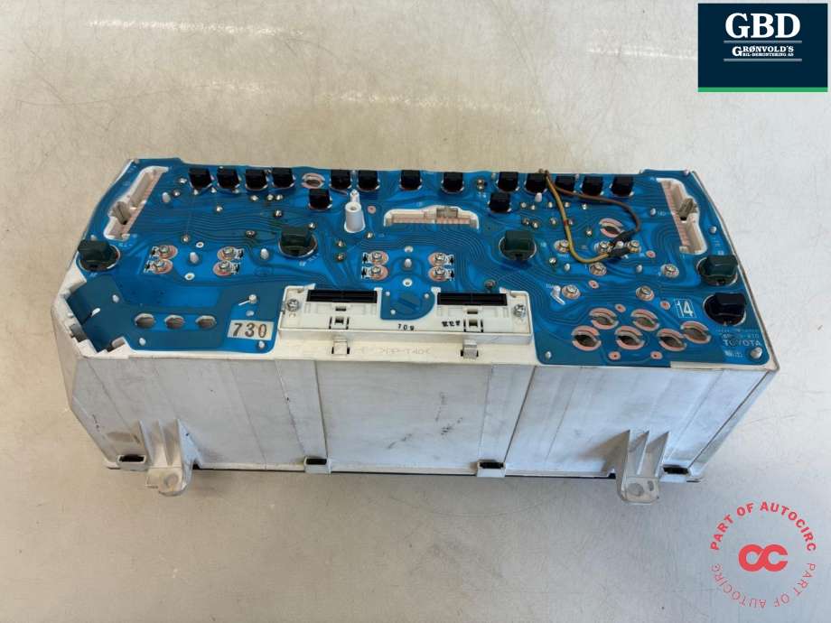 Instrumentpanel til Toyota Hiace 2007-2012 (Fase 3) (8384126600|)