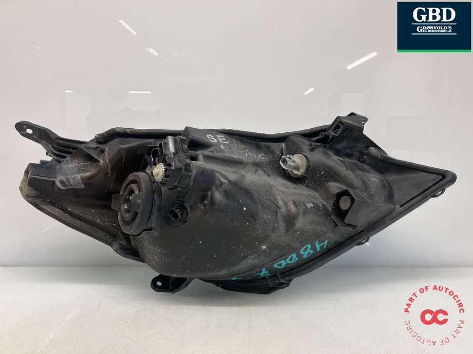Frontlykt venstre halogen til Toyota Yaris 2012-2014 (Type III, Fase 1)  (811700D470|)