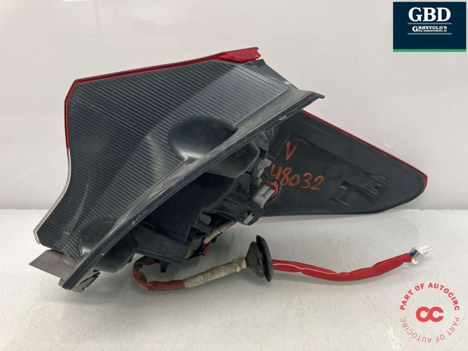 Baklykt venstre ytre til Toyota Auris 2015-2019 (Type II, Fase 2)  (8156102A51|8156102A50|)