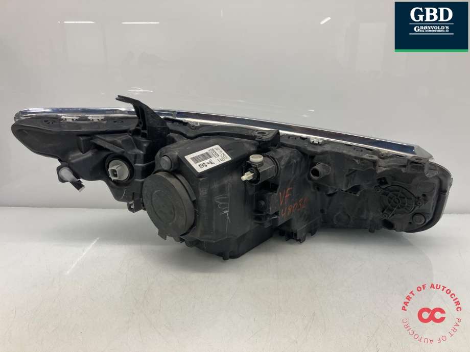 Frontlykt venstre full-LED til Toyota Auris 2015-2019 (Type II, Fase 2)  (VALEO|8117002K60|81150-02K60|90070906)
