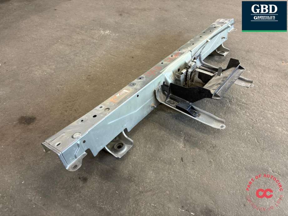 Frontplate øvre til Mitsubishi Outlander 2015-->> (Type III, Fase 2)  (5256B735|)