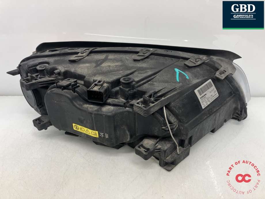 Frontlykt venstre xenon til Volvo V70 2007-2013 (Type III, Fase 1)  (31214415|31214347|633.31.000.01)