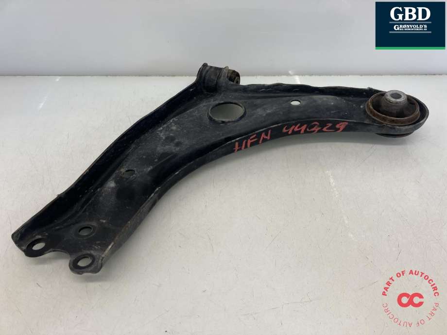 Bærebru høyre foran nedre til Toyota Yaris 2020-->> (Type IV) (48068K0020|)