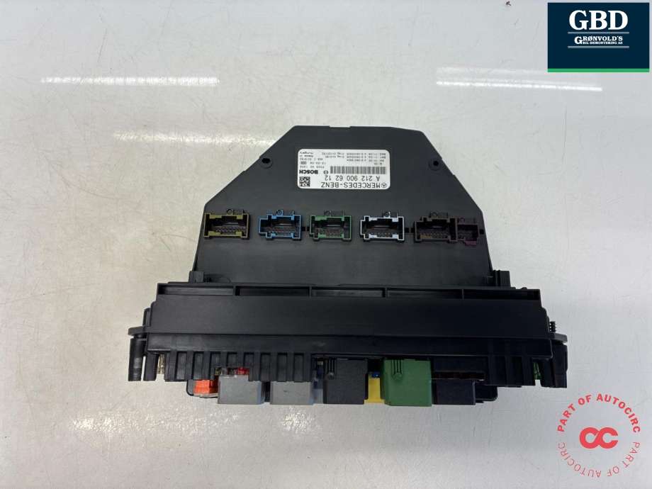 Sikringsboks motorrom til Mercedes E-Klasse 2009-2013 (Fase 1) (W212) (W212) (A 231 900 77 07|A 231 900 15 07|A 212 900 62 12)