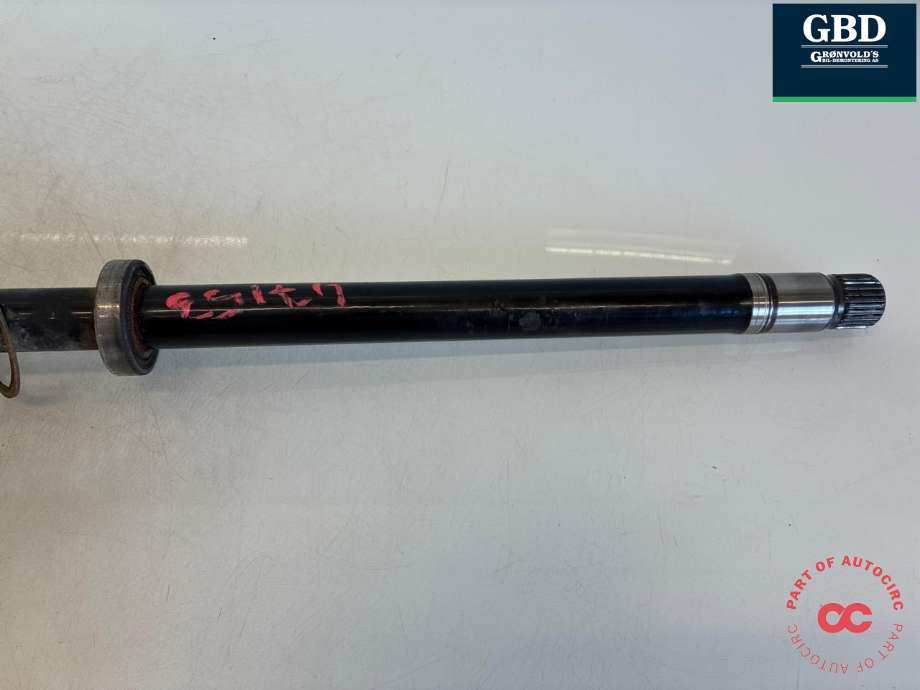 Drivaksel venstre foran, diesel/automat til Mercedes E-Klasse 2009-2013 (Fase 1) (W212) (W212) (A 212 330 02 00|A 212 330 18 01|)