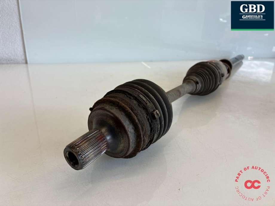 Drivaksel venstre foran, diesel/automat til Mercedes E-Klasse 2009-2013 (Fase 1) (W212) (W212) (A 212 330 02 00|A 212 330 18 01|)