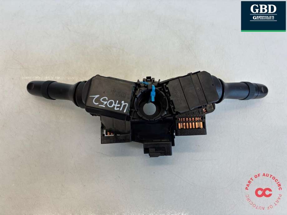 Bryter combi til Toyota Hilux 2006-2011  (841400K030|846520K061| 846520K060|XU4 W46 1111)