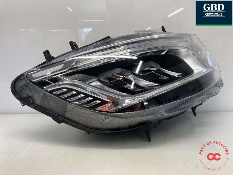 Frontlykt høyre full-LED til Mercedes Sprinter 2018-->> (907/910) (907/910) (VALEO|A 910 906 82 00|A 910 906 72 00|90139119AI)