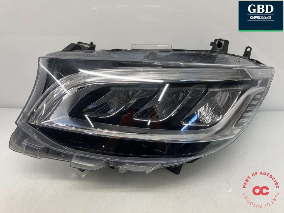 Frontlykt venstre full-LED til Mercedes Sprinter, 2018-->> (907/910) (907/910) (VALEO|A 910 906 81 00)