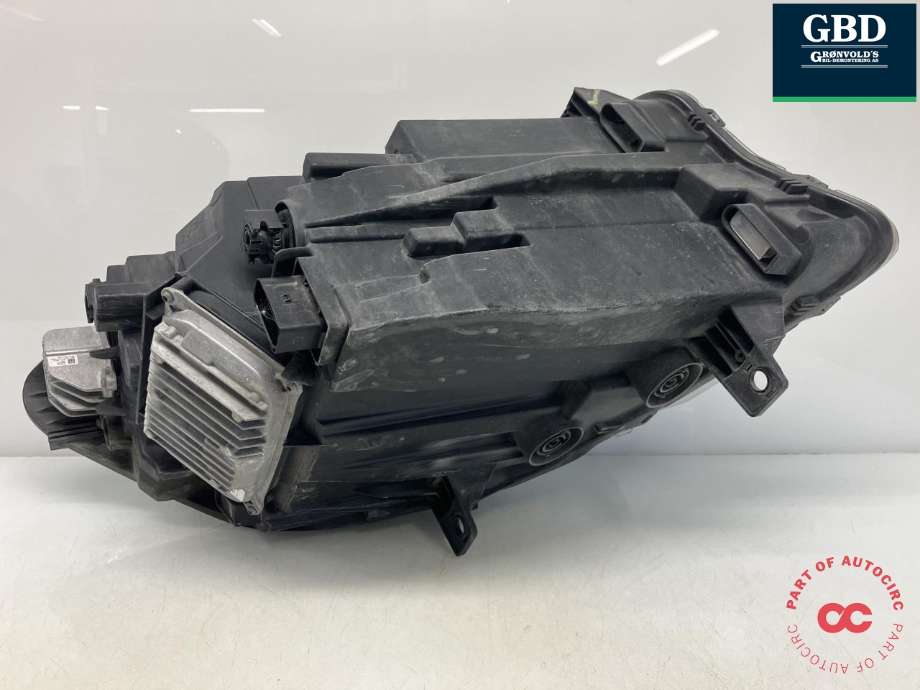 Frontlykt venstre full-LED til Mercedes Sprinter 2018-->> (907/910) (907/910) (VALEO|A 910 906 81 00|A 910 906 71 00|90139118AI)