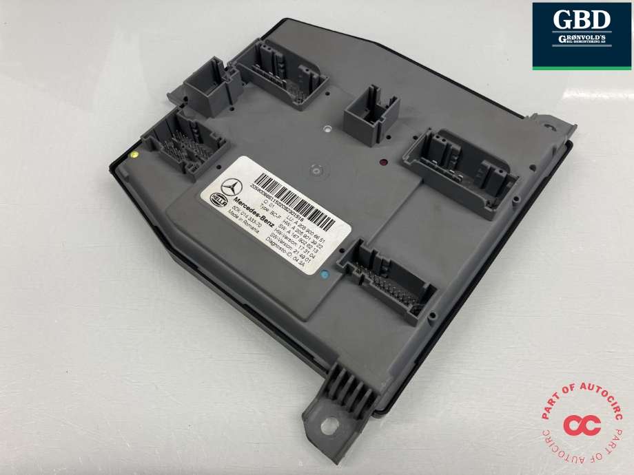 Styreenhet (SAM - Signal Acquisition Module) til Mercedes EQC, 2019-->> (HELLA|A 205 900 66 51)