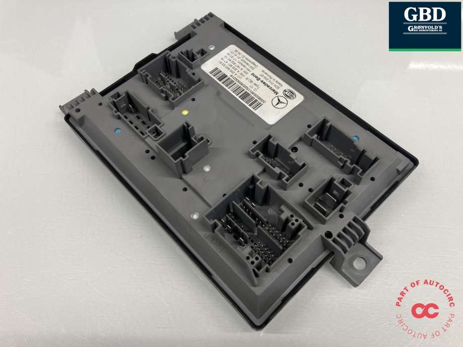 Styreenhet (SAM - Signal Acquisition Module) til Mercedes EQC 2019-->>  (HELLA|A 205 900 53 51|A 205 901 47 18|5DK 014 334-97)